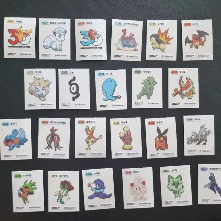 [BUNJANG] Pokemon 30th Anniversary Sticker Collection Bundle / 포켓몬 30주년 기념 띠부씰 팔아요!!! 리자몽, 피카츄