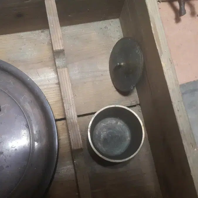 [BUNJANG] Antique Japanese Bronze Candlesticks (Pair) &amp; Bronze Cup / 일본 고대 대형 동촛대 2점과 동잔