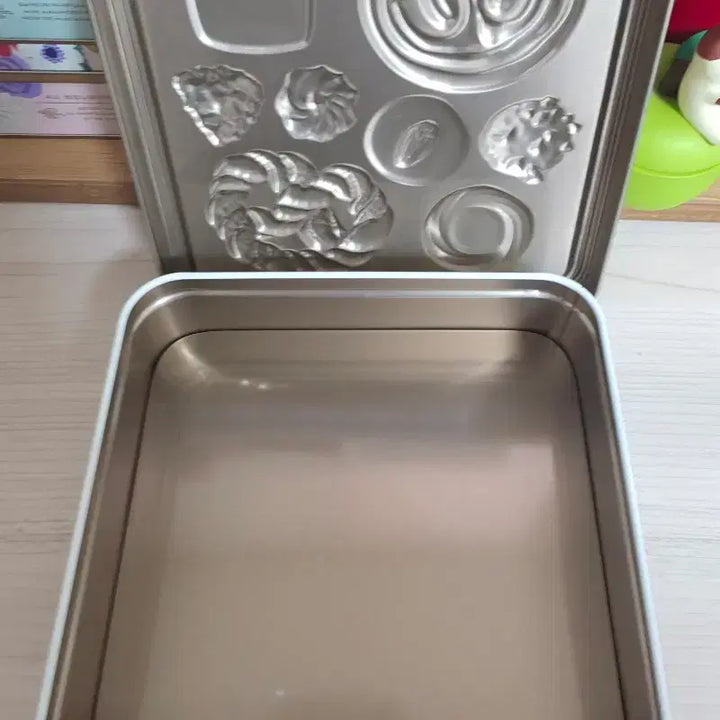 [BUNJANG] Japanese Cookie Tin Case / 일본 쿠키 틴케이스