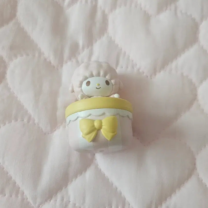 [BUNJANG] Sanrio Piano "Hundel Hundel" Basket Gacha Figure / 피아노 흔들흔들 바구니 가챠