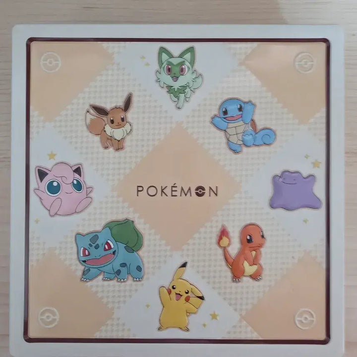 [BUNJANG] Nintendo Pokemon &amp; My Neighbor Totoro Collaboration Chocolate Tin Case / 닌텐도 포켓몬 &amp; 마이네롤렌 콜라보 초콜릿 틴케이스