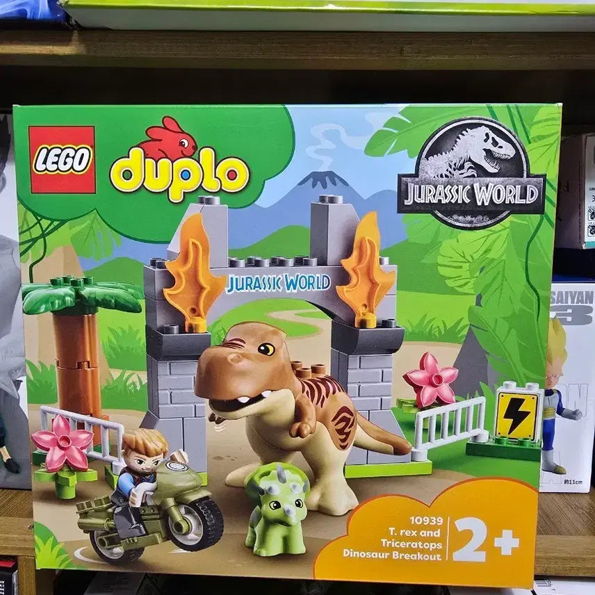 [BUNJANG] Lego Duplo Rex and Triceratops Dinosaur Escape 10939 / 듀플로 T렉스와 트리케라톱스 공룡 탈출 10939 레고 미개봉 판매합니다.
