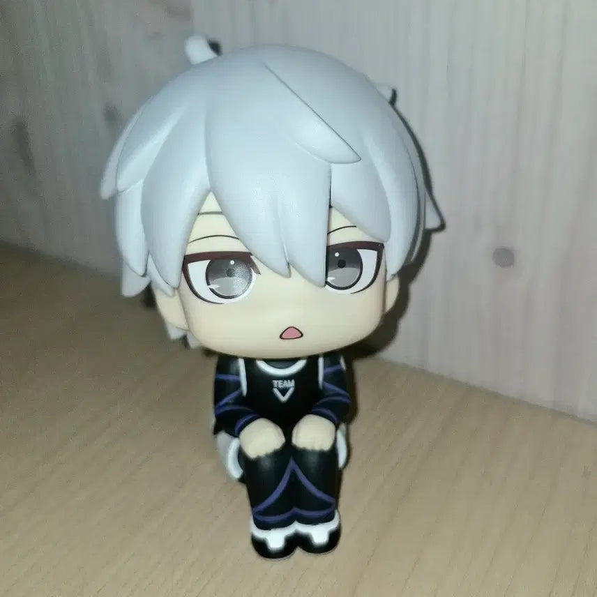 [BUNJANG] Blue Lock Nagi Seishiro Semiru Look Up Figure / 급전) 블루록 나기 세이시로 세모입 룩업