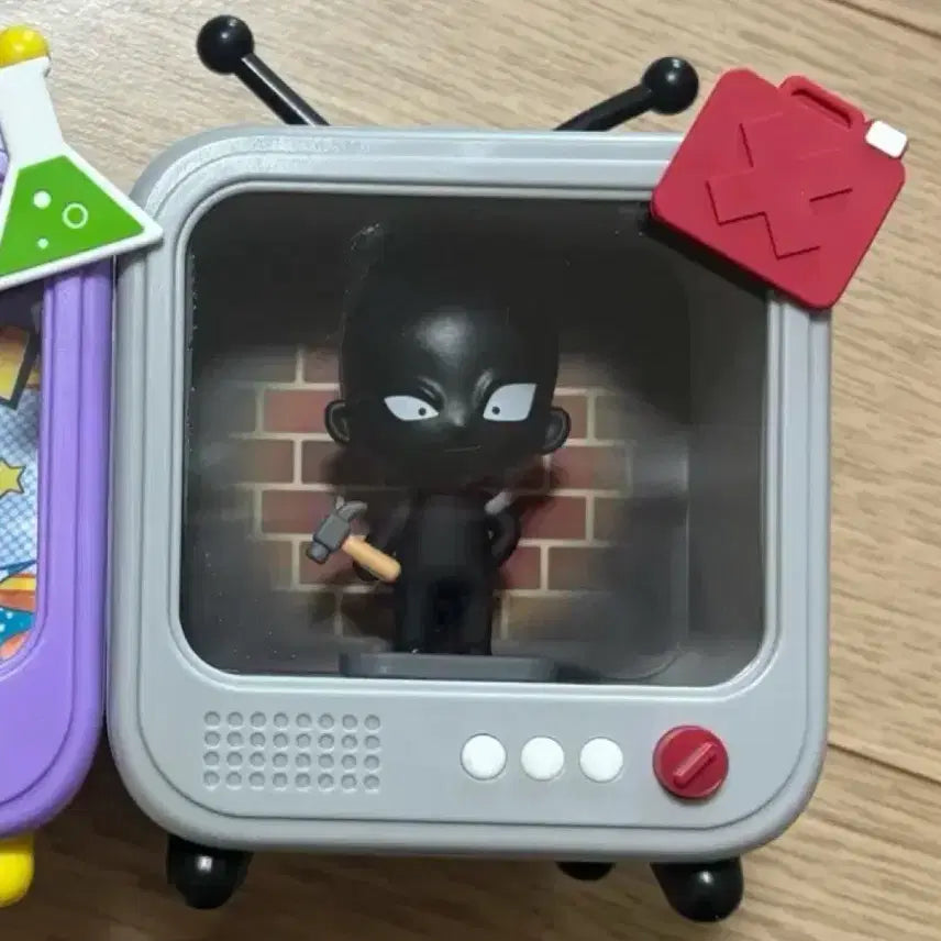 [BUNJANG] Detective Conan "Criminal" TV Mood Lamp Figure / 명탐정 코난 tv 무드등 피규어 범인
