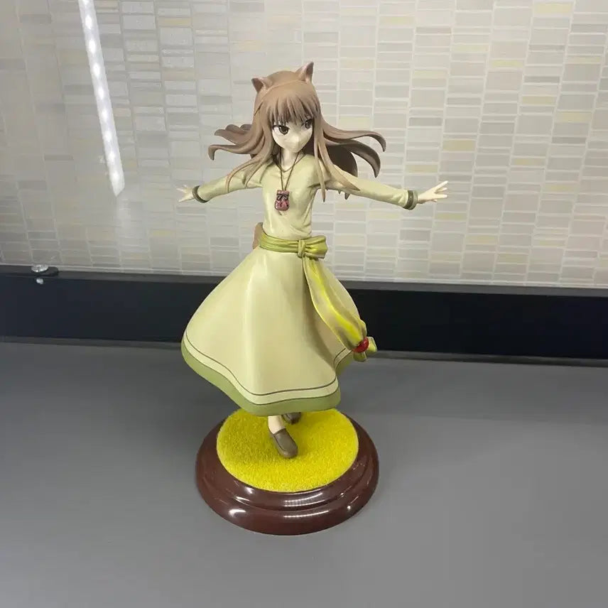 [BUNJANG] Kotobukiya Spice and Wolf Holo Figure / 코토부키야 늑대와 향신료 호로