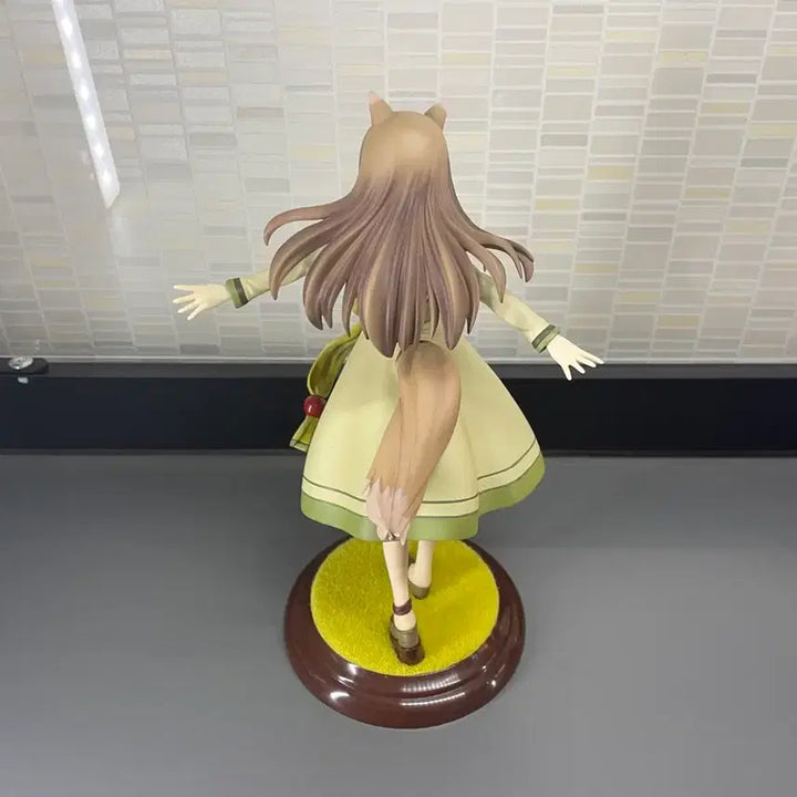 [BUNJANG] Kotobukiya Spice and Wolf Holo Figure / 코토부키야 늑대와 향신료 호로