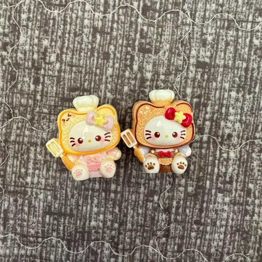 [BUNJANG] Hello Kitty "Shikpang" (Bread) Miniature Figure Set / 식빵 키티 피규어 미니어쳐