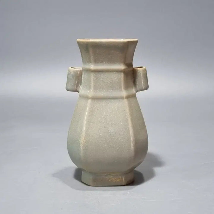 [BUNJANG] Goryeo Dynasty Gwanjo Bonghwa Vase (Height 18.5cm) / 송대 관요 봉화 관이병 (높이 18.5cm)