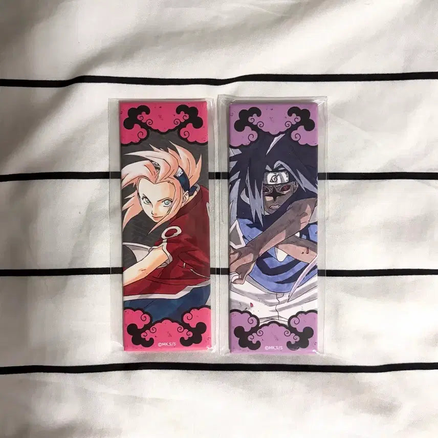 [BUNJANG] Naruto Jump Shop Original Art Long Square Can Badge Set (Sakura &amp; Sasuke) / 나루토 점프샵 원화 롱 사각 캔뱃지 사쿠라 사스케 일괄
