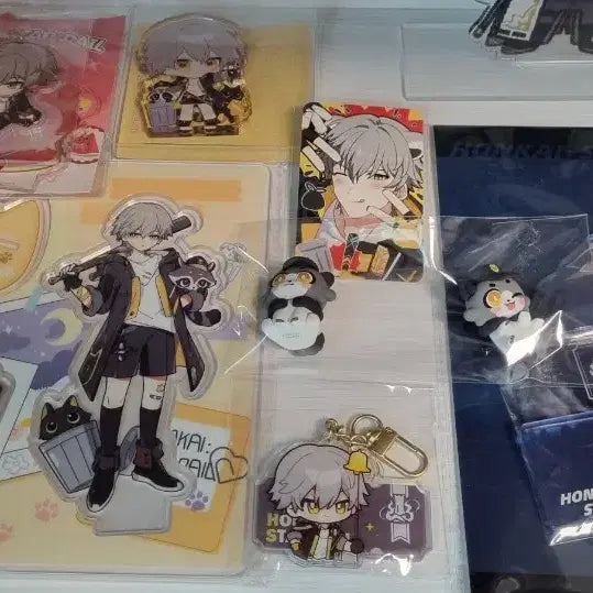 [BUNJANG] Honkai Star Rail Male Trailblazer (Caelus) Merchandise Bundle / 붕괴 스타레일 남척자 카일루스 굿즈 처분합니다