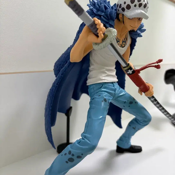 [BUNJANG] Trafalgar Law One Piece Figure / 원피스 로우 피규어 (상자없음)