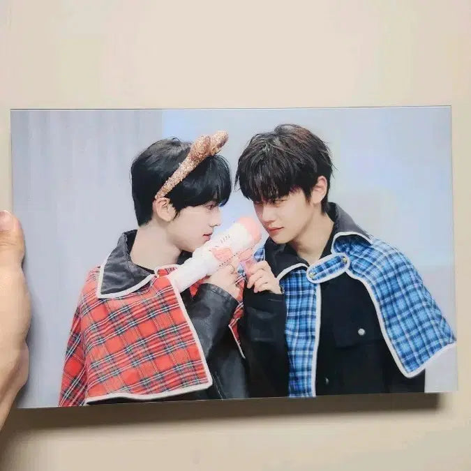 [BUNJANG] ZB1 Kim Gyuvin Han Yujin Kongdakz B5 Acrylic Frame / 제베원 김규빈 한유진 콩딱즈 B5 아크릴액자 양도