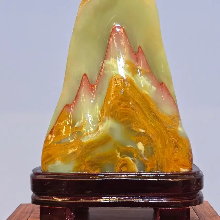 [BUNJANG] Unique Jade Stone with Mountain Landscape Pattern / 26072910 좋은 기운을 주는 산경 문양이 독특한 옥가공석 광물 수석 팝니다