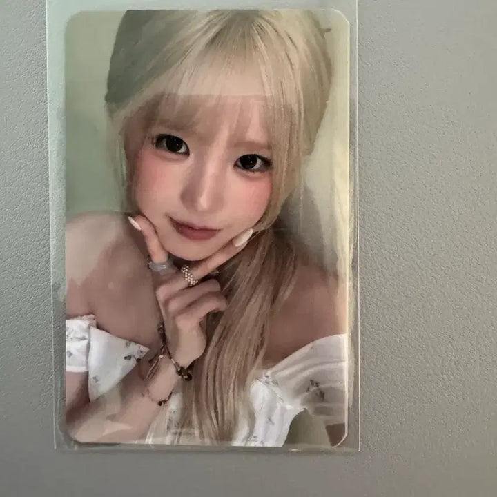 [BUNJANG] fromis_9 Glow Me Studio Photocard (Hayoung, Nagyung) / 프로미스나인 Glow me 공방포카 팝니다