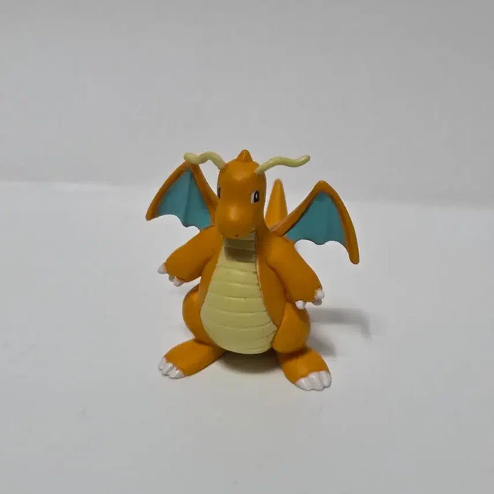 [BUNJANG] Dragonite Moncolle Figure / 망나뇽 피규어 몬코레