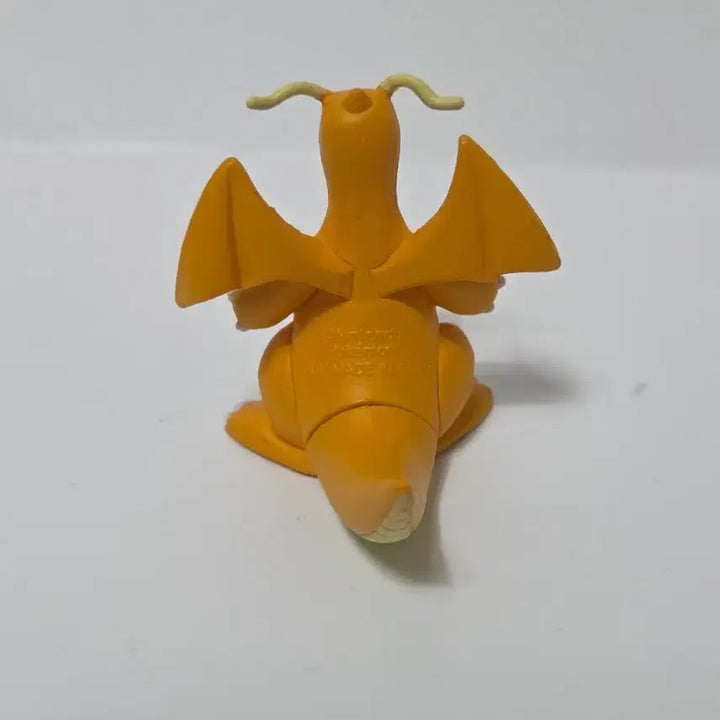 [BUNJANG] Dragonite Moncolle Figure / 망나뇽 피규어 몬코레