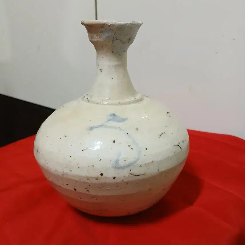[BUNJANG] Joseon Dynasty Cheongsong White Porcelain Vase / 청송 백자