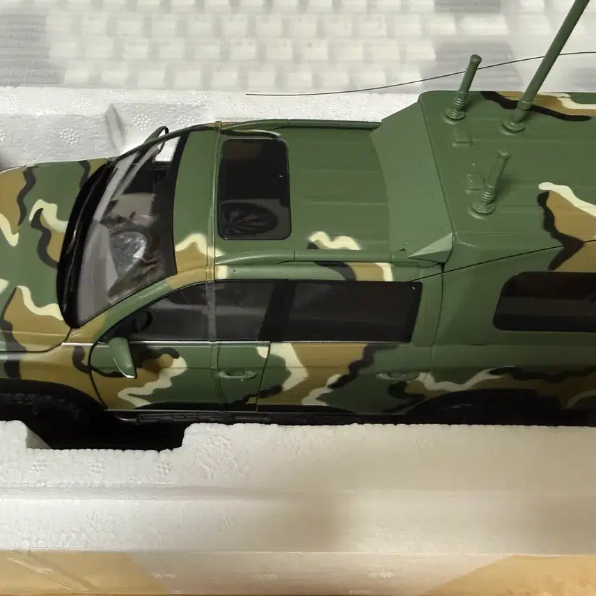 [BUNJANG] SsangYong Rexton Sports Military Diecast Model / 렉스턴 스포츠 밀리터리 미니카. 다이캐스트