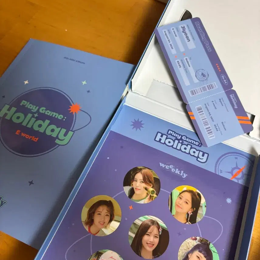 [BUNJANG] We:c RE:VERSE Photocard Holder / 위클리 play game holiday 4집 개봉