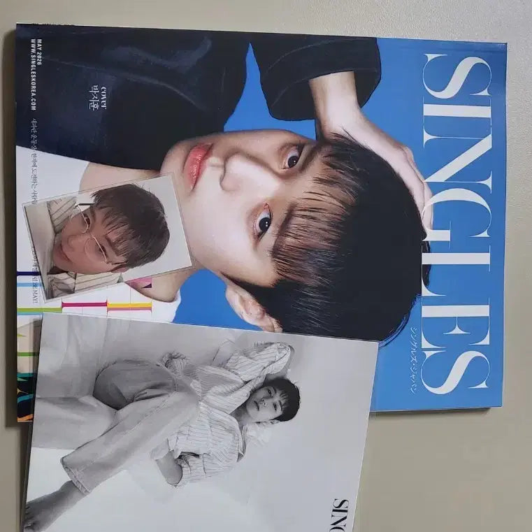 [BUNJANG] Park Jihoon Singles Japan Bundle Set with 2 Postcards and Glasses Photocard / 일괄)박지훈 싱글즈재팬+엽서2장,안경포카