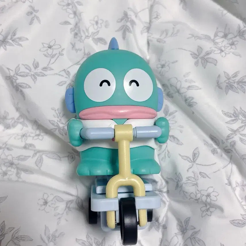 [BUNJANG] Kyo Dong Riding Kickboard Figure / 킥보드 타는 교동이 피규어