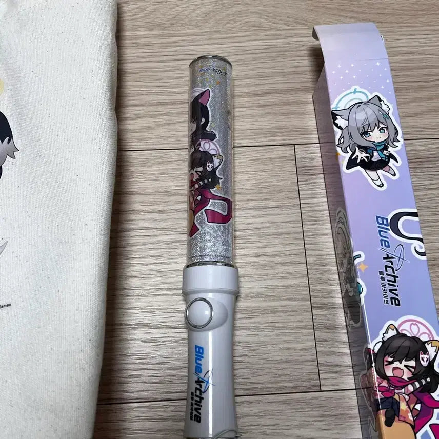 [BUNJANG] Blue Archive Cheering Rod &amp; Eco Bag / 블루아카이브 응원봉 &amp; 에코백