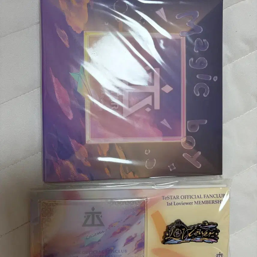 [BUNJANG] Lookism Taiwan Edition Novel Vol. 3-4 Set with Color Art Card, Membership Card, and Badge / (일택포)데못죽 대만판 단행본 3,4부 색지+멤버십 카드, 뱃지