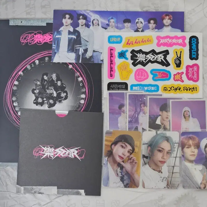 [BUNJANG] Stray Kids "Rock-Star" Album Photocard / 포카 포함) 스키즈 락스타 앨범