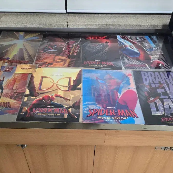 [BUNJANG] Spider-Man: No Way Home A3 Poster Bundle Set (19 Types) / 스파이더맨 브랜드 뉴 데이 A3 포스터 (imax,4dx,스엑,돌비,광음,메가&amp;롯데MX4D,렌티,PET,듀얼,3D렌티,시카,키비주얼3종,콜라주,스틸3종) 전종 19종 일괄 판매