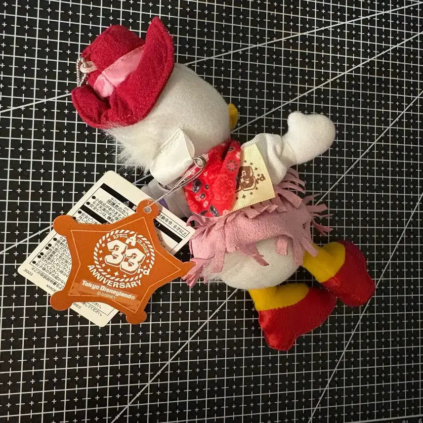 [BUNJANG] Disney Daisy Duck 33rd Anniversary Doll Keychain / 디즈니 데이지덕 33주년 도쿄 디즈니랜드 인형키링