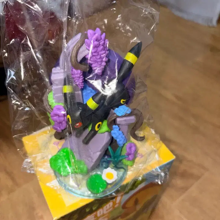 [BUNJANG] Pokemon Umbreon Figure (New) / (새상품) 포켓몬 블래키 피규어 판매합니다