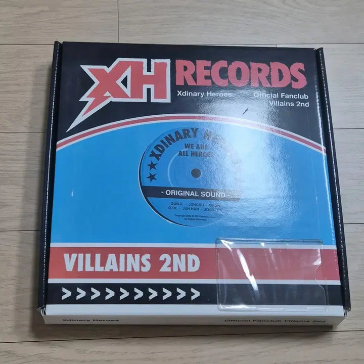 [BUNJANG] XDINARY HEROES Villains 2nd Official Membership Kit (Includes Slogan) - Sealed / (미개봉) 엑스디너리히어로즈 엑디즈 공식 빌런즈 2기 키트(슬로건 포함)