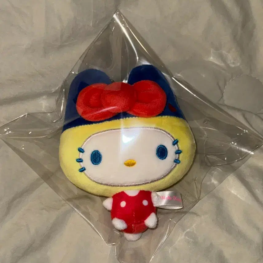 [BUNJANG] Sanrio x Tamagotchi Collaboration Hello Kitty Mamechi Plush Keychain / [새상품] 헬로키티 마메치 인형 키링 산리오x다마고치 콜라보 쿠지뽑기피규어고전문구