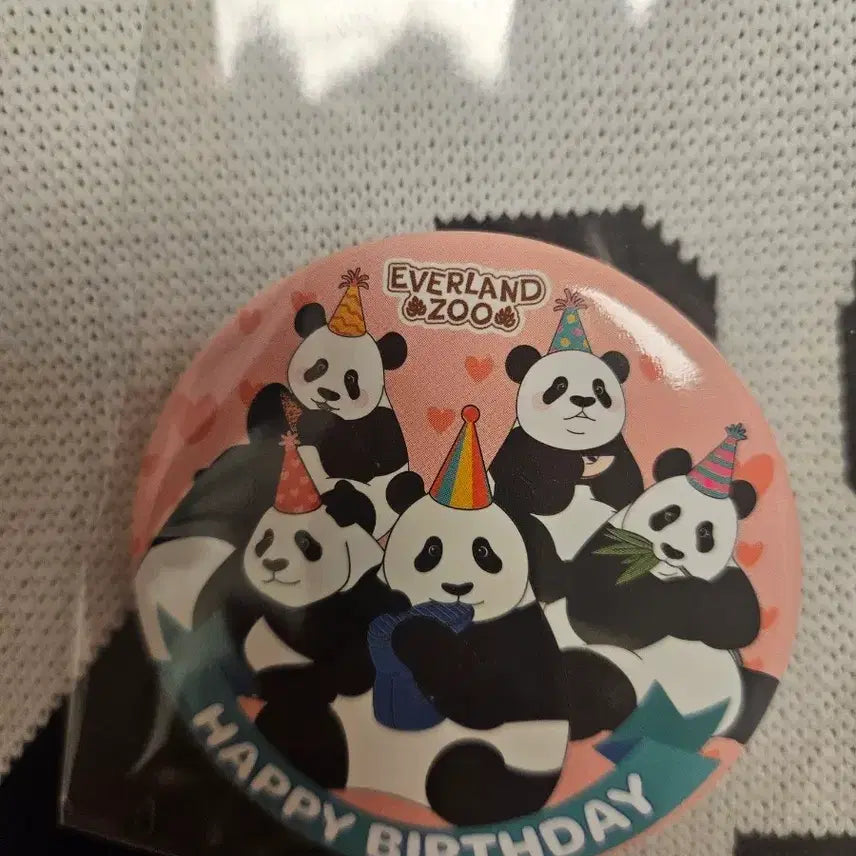 [BUNJANG] Fu Bao Birthday Badge / 푸바오생일뱃지 (반택비포함)