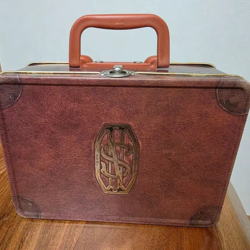 [BUNJANG] Harry Potter Fantastic Beasts Tin Case Bag / 해리포터 신비한 동물사전 틴케이스 가방(미사용)