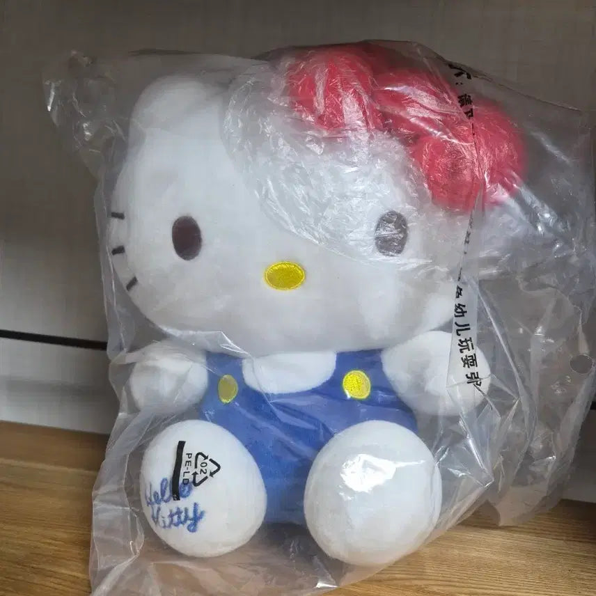 [BUNJANG] Sanrio Hello Kitty 21cm Plush Doll / 산리오 헬로키티 21cm 인형