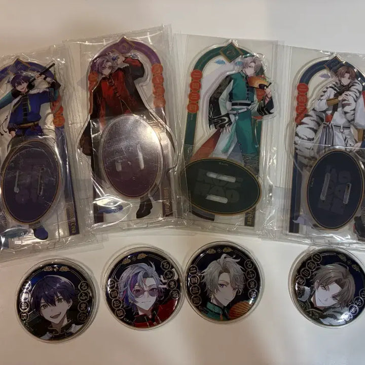 [BUNJANG] Nijisanji Roppomao Four Gods Concept Acrylic Stand &amp; Badge Set / 니지산지 로후마오 사방신 사신 아크릴 뱃지 세트 켄모치 토우야 카가미 하야토 후와 미나토