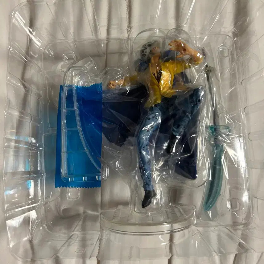 [BUNJANG] One Piece Trafalgar Law Ichiban Kuji B Prize Figure / 원피스 로우 제일복권 b상