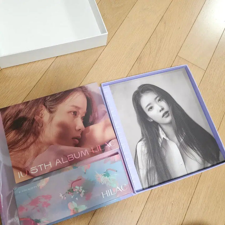[BUNJANG] IU LILAC Album High Rock Version + Poster / 아이유 라일락 앨범 하이락 버전+포스터 등