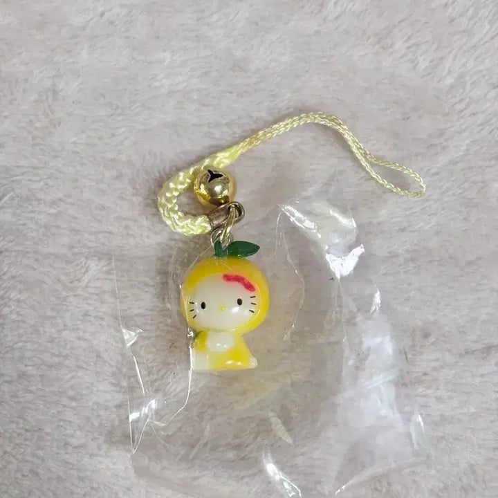 [BUNJANG] Sanrio Hello Kitty Lemon Fruit Strap / 산리오 레몬 과일 헬로키티 키티스트랩