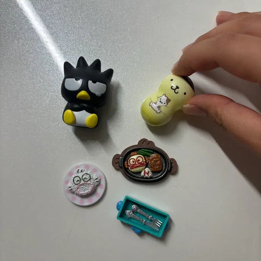 [BUNJANG] Sanrio Pompompurin, Hangyodon, Badtz-Maru Figure Set with Food Accessories / 산리오 폼폼푸린 한교동 배드바츠마루