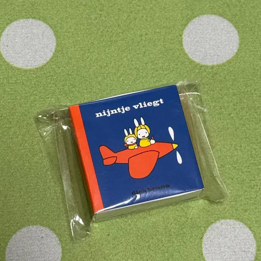 [BUNJANG] Dick Bruna Miffy Flying Airplane Sticker Set (20 Pieces) / 딕브루나 미피 나인티 플리트 비행기 플라잉 스티커 20개입