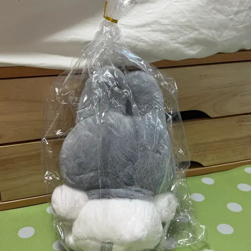 [BUNJANG] Sanrio My Melody Monotone Plush Doll (25cm) / 산리오 모노톤 마이멜로디 중형 인형 25cm 애착 토끼 새상품