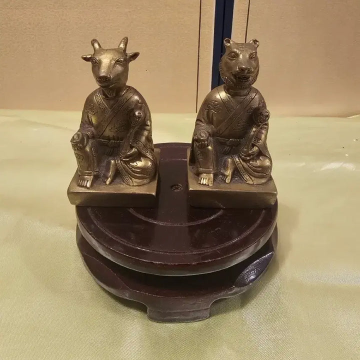 [BUNJANG] Twelve Guardian Deities Horse and Sheep Statues / 12지신 상 말과 양.