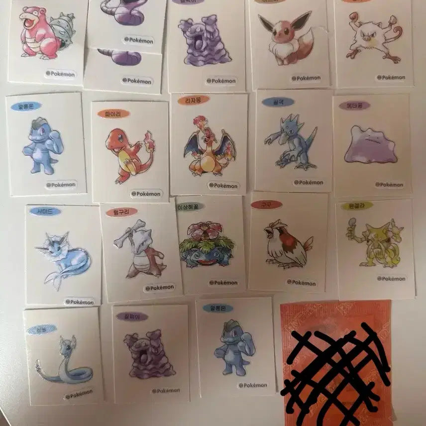 [BUNJANG] Pokemon 30th Anniversary Stickers Bundle Set (19 types) - Mewtwo, Charizard Included / 포켓몬 30주년 띠부씰 리자몽포함 18종 일괄