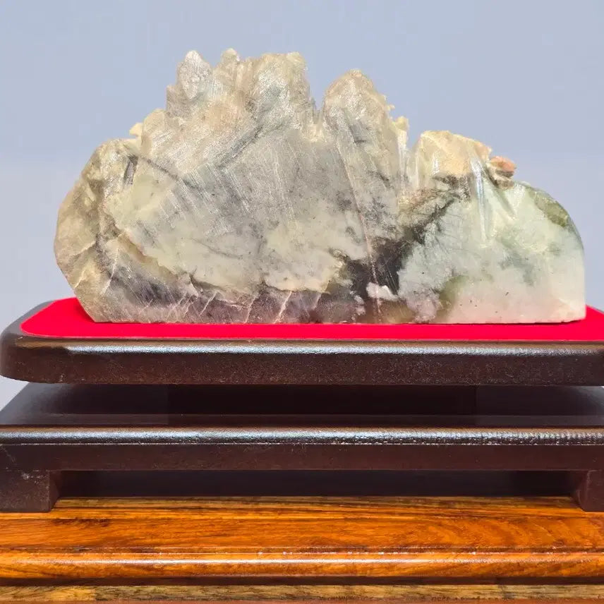 [BUNJANG] Subtle Jade Carving Mineral Stone with Good Energy / 26073022 좋은 기운을 내뿜는 섬세한 옥 조각 광물 수석 팝니다