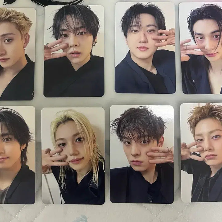 [BUNJANG] Stray Kids SKZOO RUN IT Concert Day 3 Photocard Full Set / 스트레이키즈 스키즈 런잇 07/29 day3 기프트 포카 OT8 + 폭시니 부채