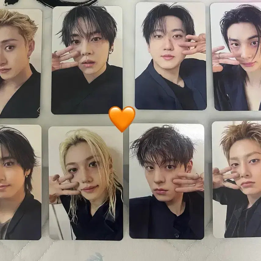 [BUNJANG] Stray Kids SKZOO RUN IT Concert Day 3 Photocard Full Set / 스트레이키즈 스키즈 런잇 07/29 day3 기프트 포카 OT8 + 폭시니 부채