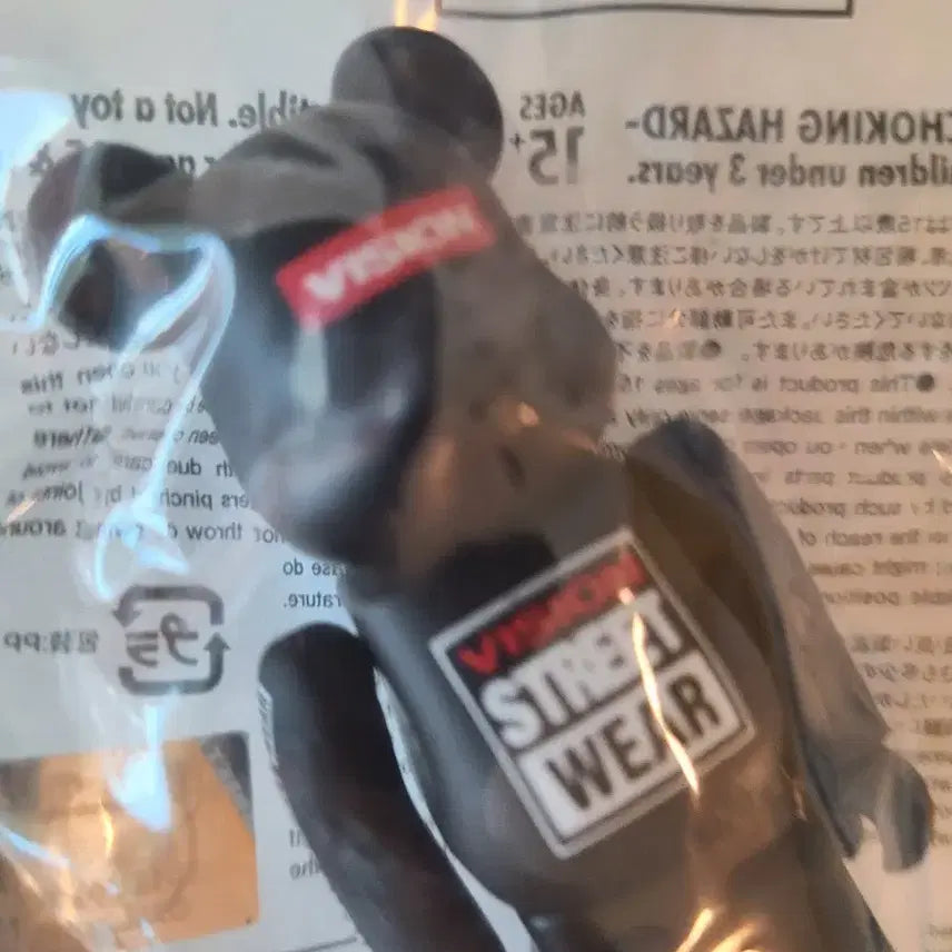 [BUNJANG] Medicom Toy x Vision Street Wear Bearbrick 100% Novelty Figure / 베어브릭 비전스트릿웨어 노벨티 100%