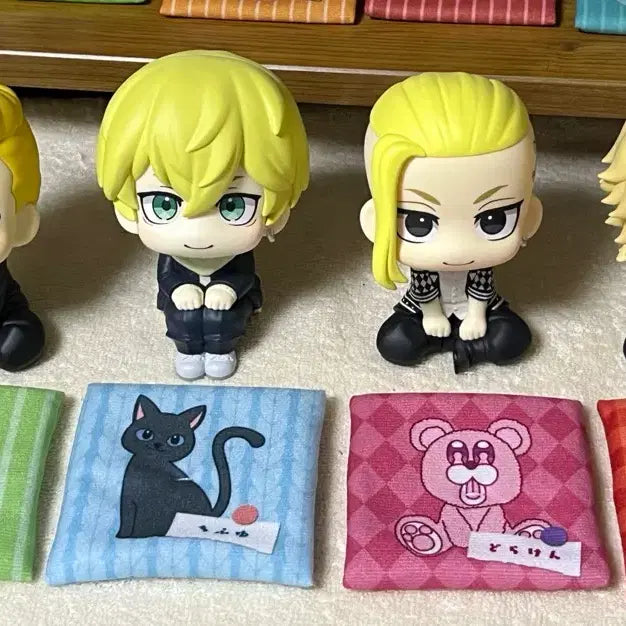 [BUNJANG] Tokyo Revengers Look Up 4-Piece Set (With Box, Pre-order Benefit) / (특전, 박스O) 도쿄리벤져스 룩업 4종 일괄